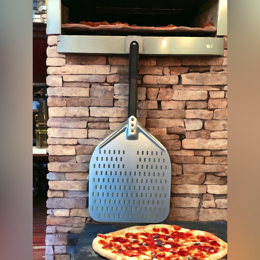 Prezito Perforated 12x14in Pizza Peel